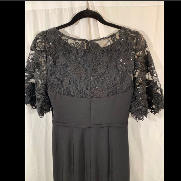 NEW Carmen Marc Valvo Infusion Flutter Sleeve Lace Evening Gown [SZ 2 ]‎ - Picture 6 of 8